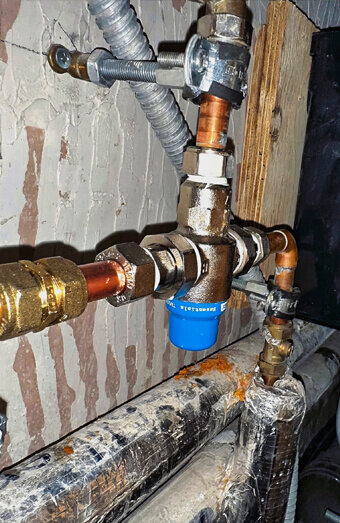 https://plumberosbornepark.com.au/uploads/2025/06/emergency-plumbing-912174.jpg